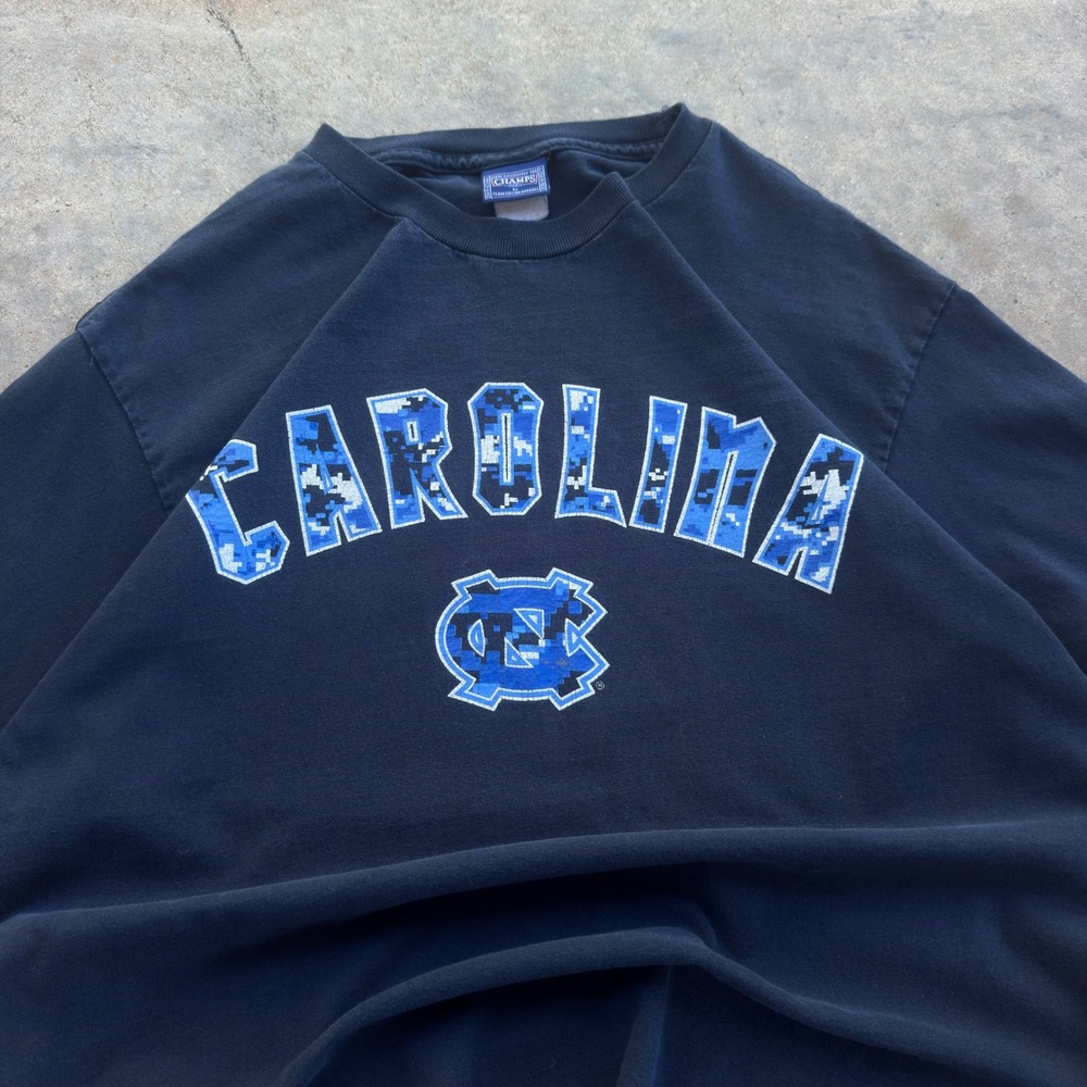 Vintage 90s Champs Carolina Tar Heels Digital Camo T-Shirt Navy Medium (h3)